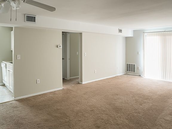 3rd image of 516 Meyers Dr