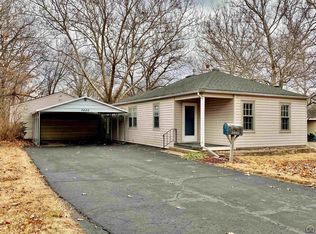 2400 SW Burnett Rd, Topeka, KS 66614