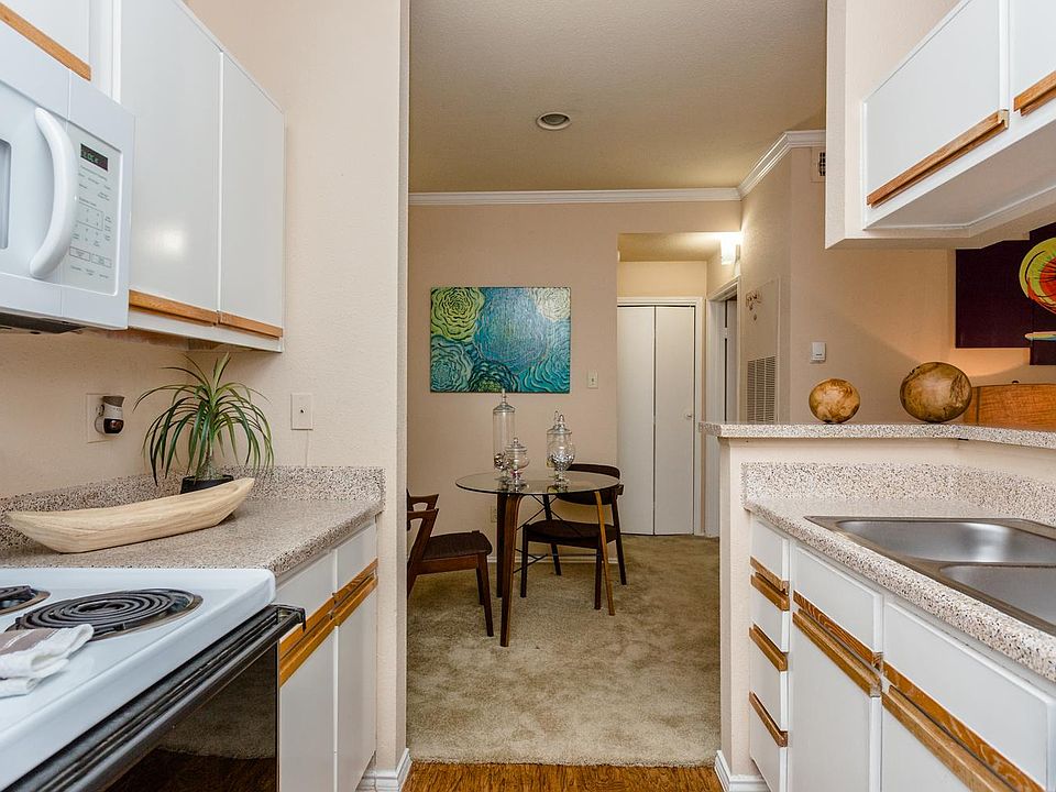 Pirates Landing 2727 Nasa Pkwy Seabrook TX Zillow