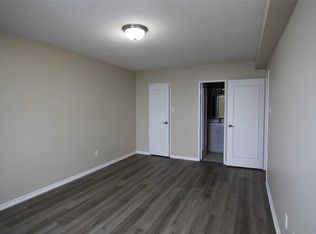 1210 Radom St #906, Pickering, ON L1W2Z3