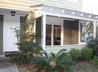 808 Desoto St, Ocean Springs, MS 39564