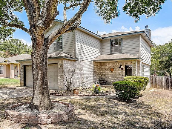 2nd image of 15206 Kamary Ln