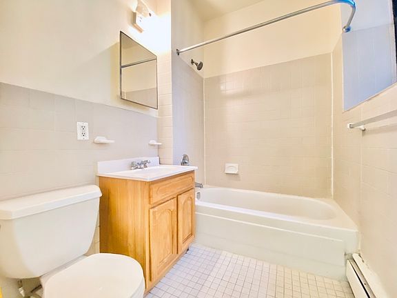 3rd image of 311 W 111th St #A1
