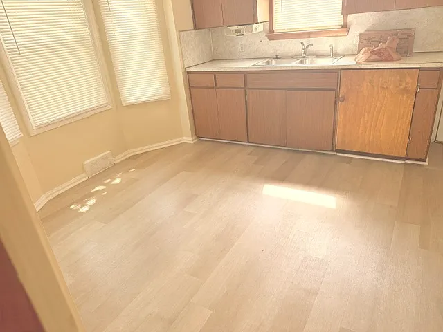16209 Tacoma St — Photo 14