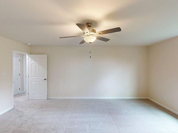 3rd image of 304 Sandy Springs Drive