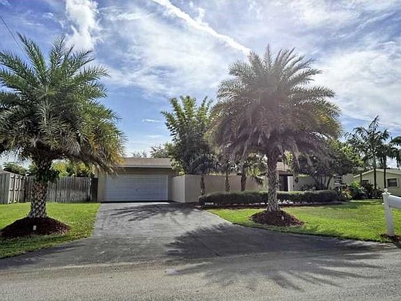 3rd image of 17215 SW 85th Ave