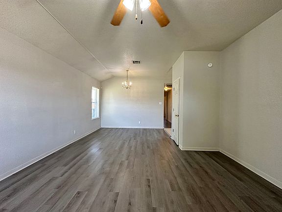 4th image of 4410 Acorn Creek Trl