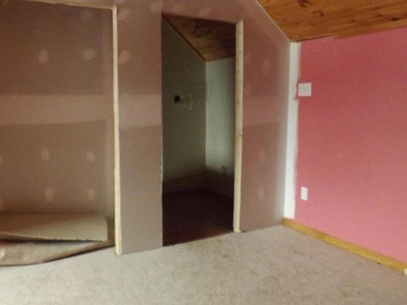 4th image of 200 Winchester Ln