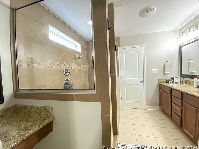 351 Maplewood Dr — Photo 11
