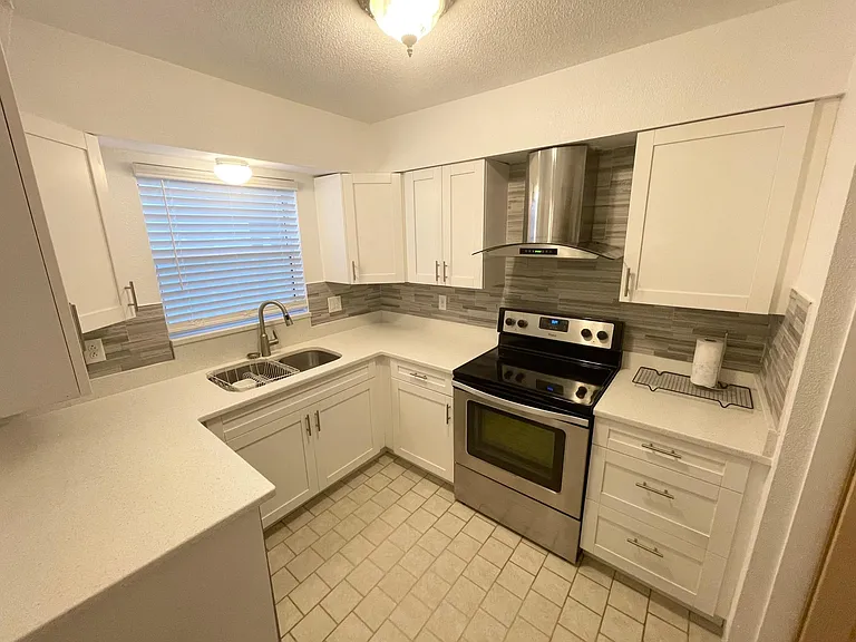 1414 Aries Ln — Photo 6