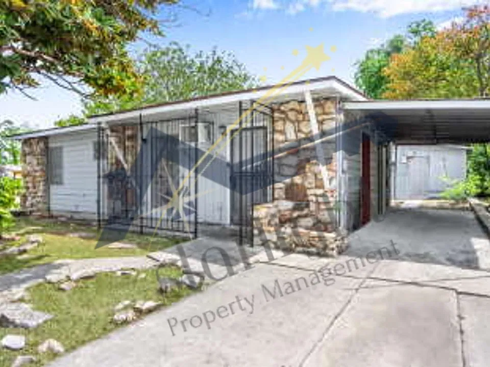 4602 Centralia Dr
