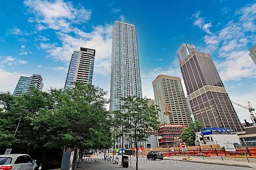1 Yorkville Ave Photo 1