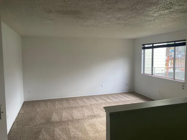 6415 SE Tolman St, Portland, OR 97206