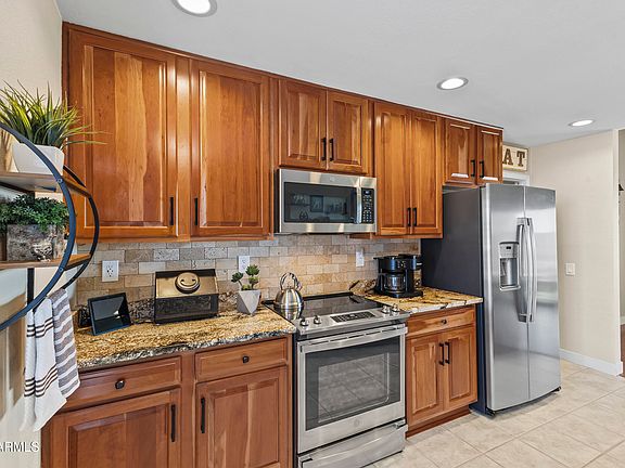 2nd image of 11153 W PALMERAS Drive