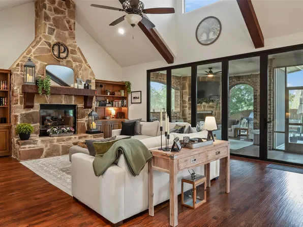 912 Bellstone Dr, Keller, TX 76248