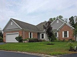 12 Stonecreek Ln, Pittsford, NY 14534