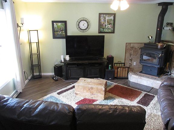 5th image of 3995 Lucy Ct