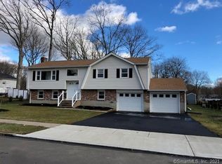 109 Honey Pot Rd, West Haven, CT 06516