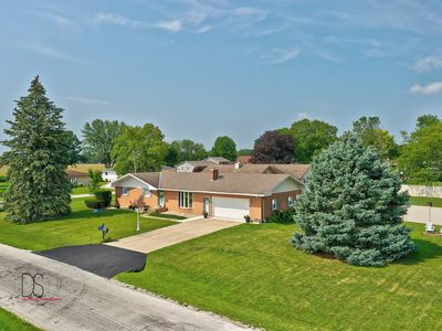 1724 Martha Ln, Streator, IL, 61364