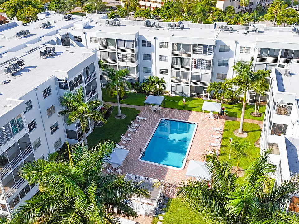 1st image of 3000 Sunrise Lakes Drive E #204