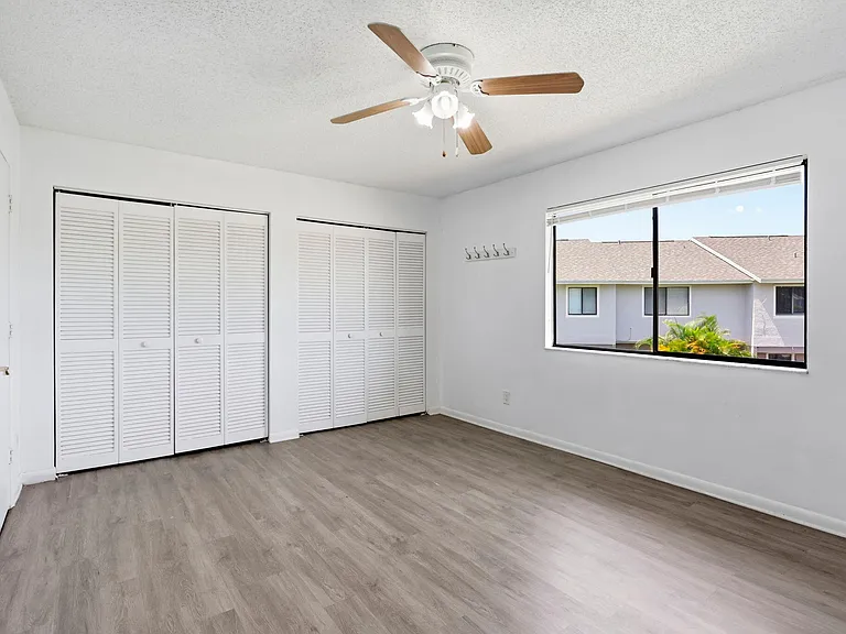 2305 Seaside Dr — Photo 25