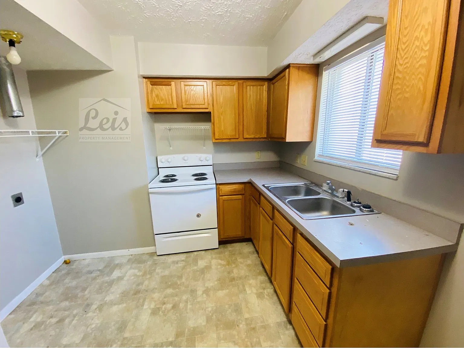 405 Owens C Covington - 3 — Photo 2