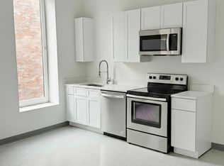 78-80 Middlesex St #204, Lowell, MA 01852