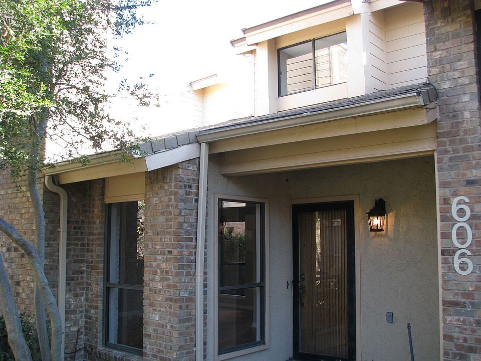 Entrance to unit