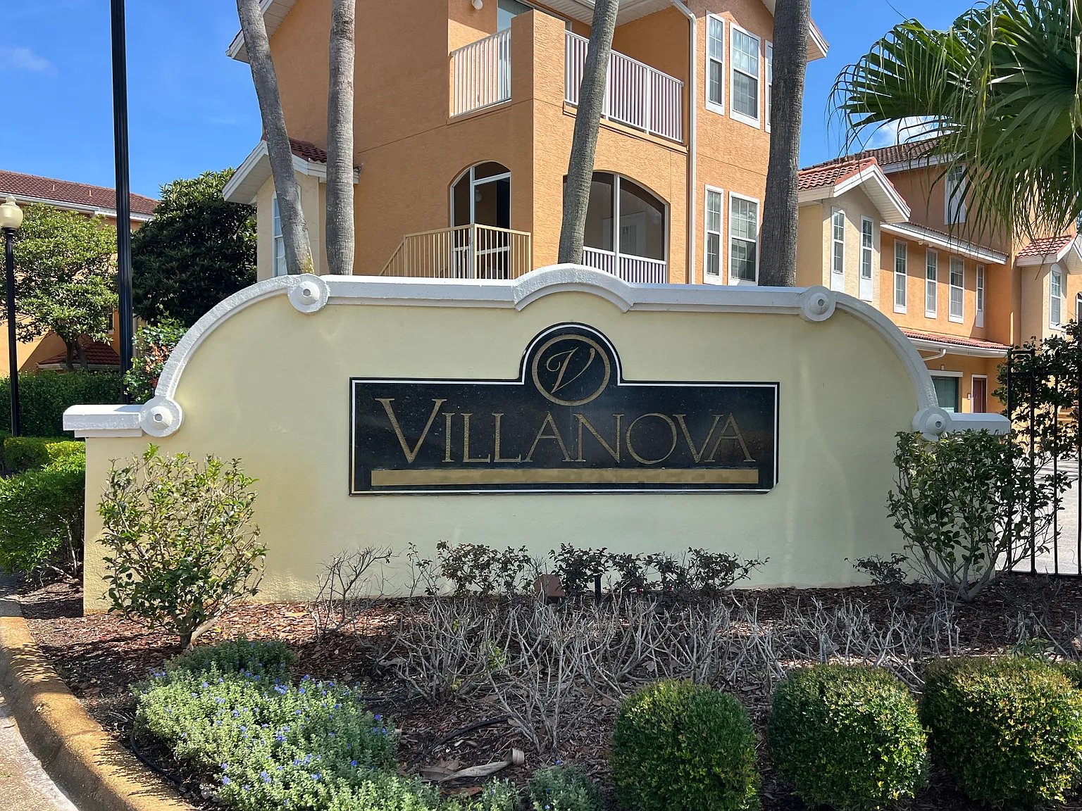 2 bed, 1174 sqft, $1,850 — Photo 1