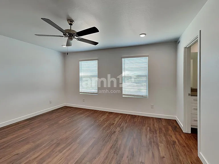 8319 W 21st Dr — Photo 10