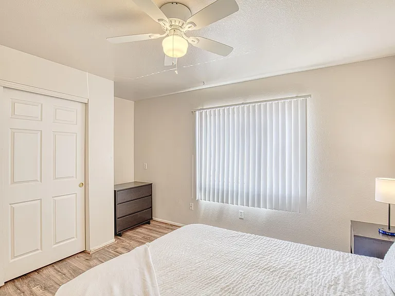 1833 E Water St #2 — Photo 22