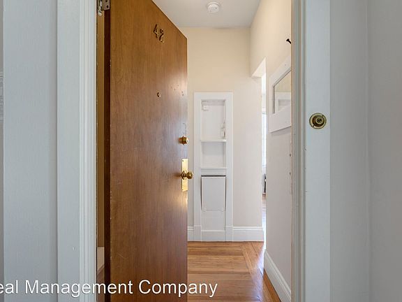 3rd image of 945 Larkin St APT 42