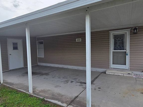 3rd image of 11600 Cove Ln