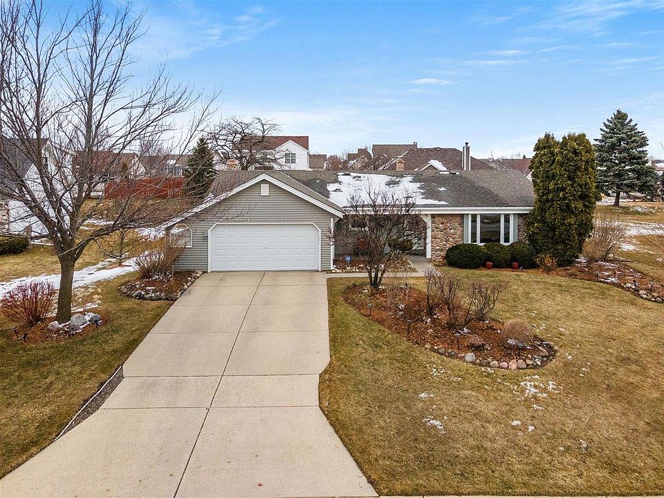 1st image of 4026 W Anita Ln
