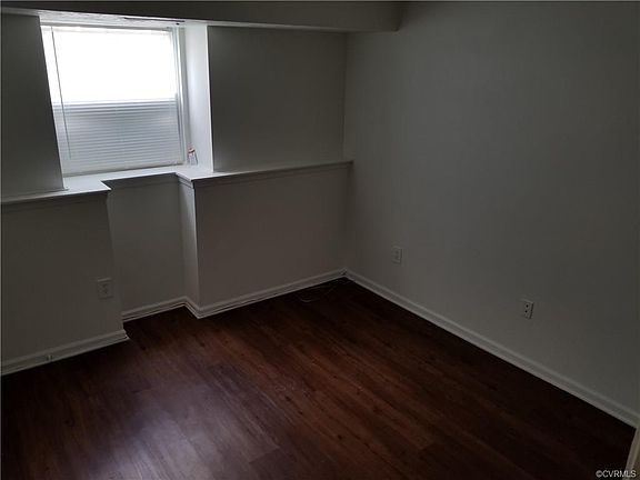 5th image of 8402 Muldoon Ct #3