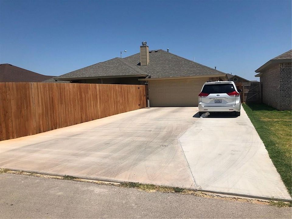 2nd image of 4125 Huntleigh Dr