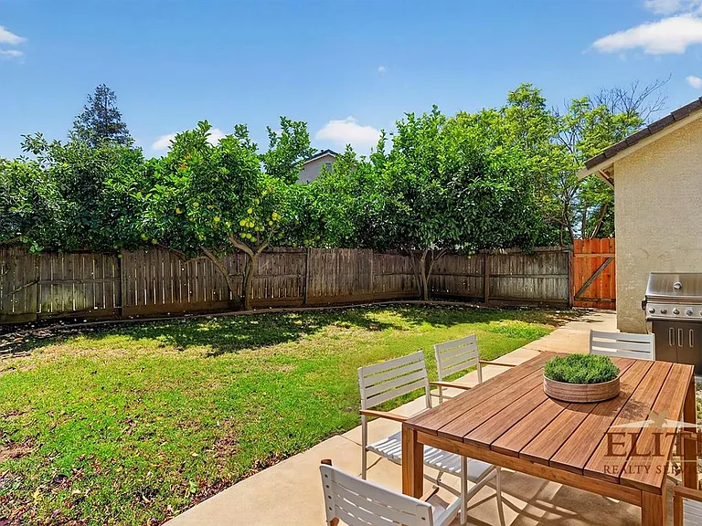 1305 Derby Dr — Photo 19