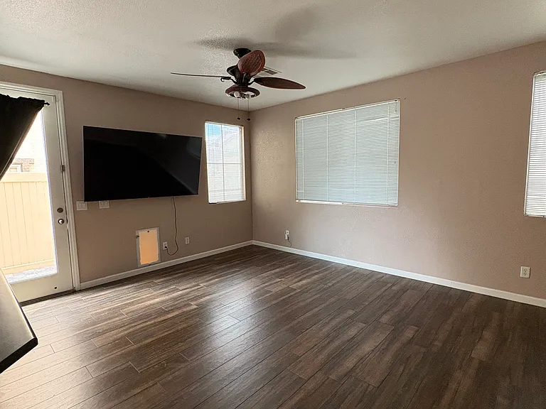 5253 Pendergrass St — Photo 9
