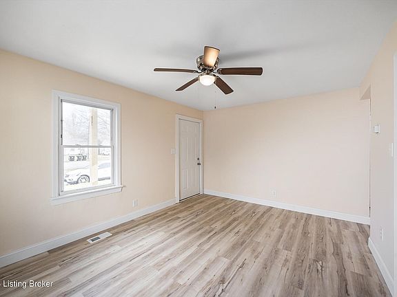 5th image of 2726 Algonquin Pkwy
