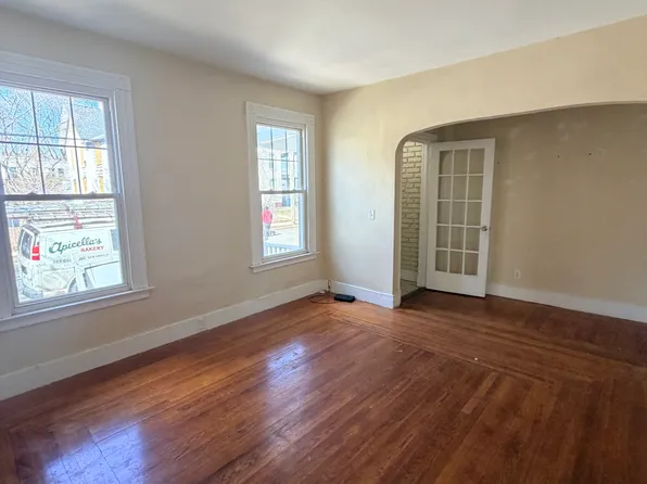 41 Hotchkiss St #1, New Haven, CT 06511