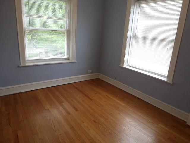 4027 N Monticello Ave #2 — Photo 3