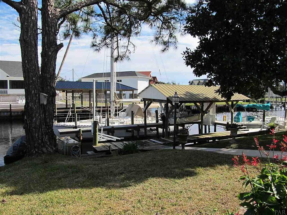 1st image of 912 Aquamarine Dr