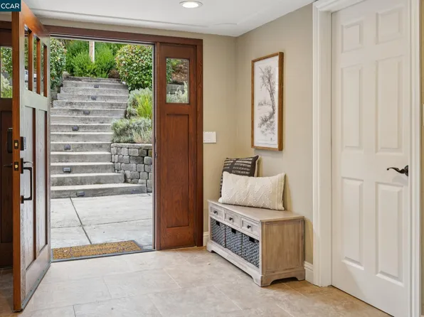 50 Vista Ln, Alamo, CA 94507