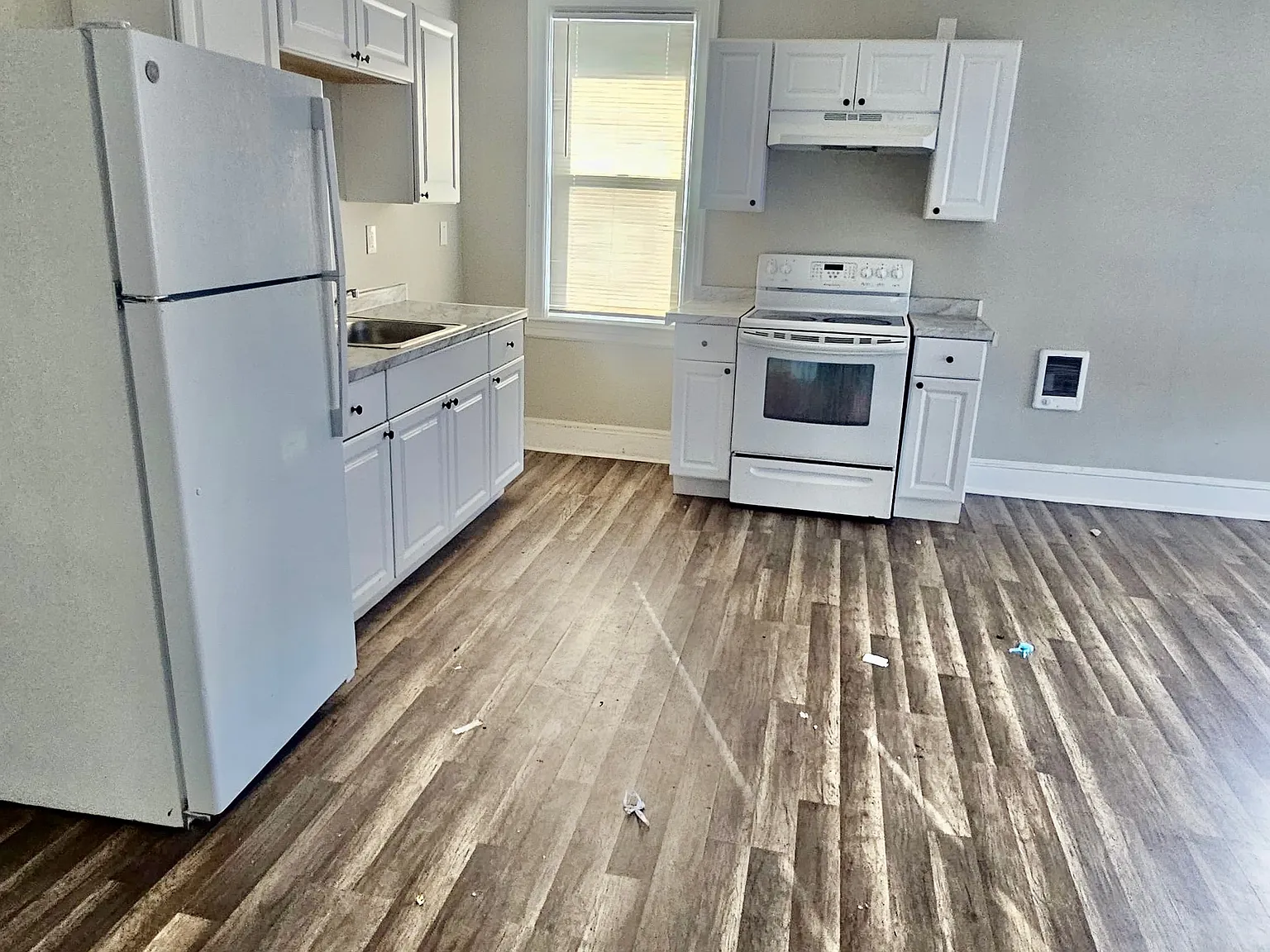 3 bed, $3,600 — Photo 3