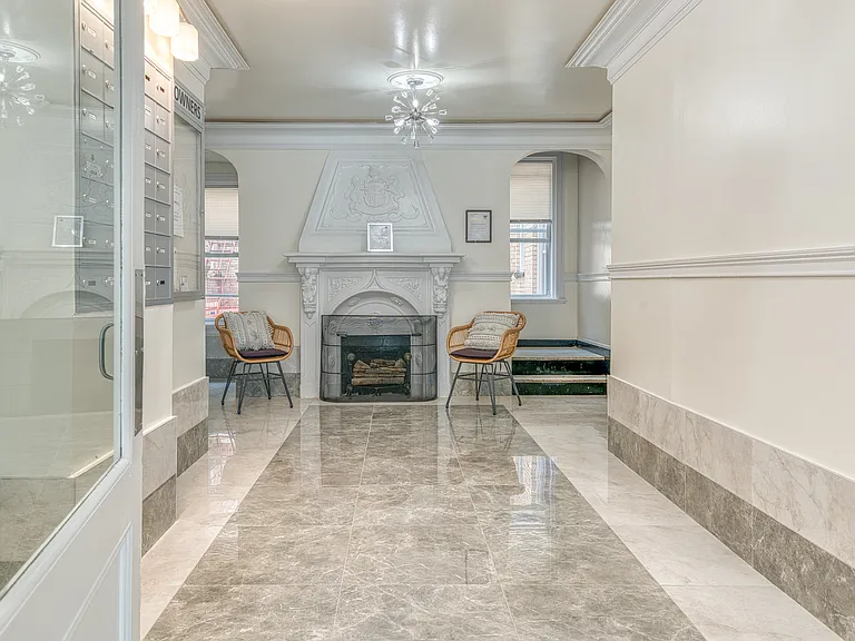 155 EVERGREEN PLACE — Photo 9