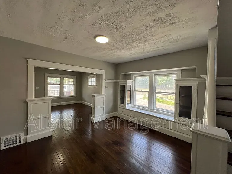 8201 Denison Ave #DENISON AVENUE 8201 — Photo 23