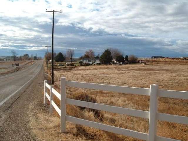2nd image of 7319 S Track Rd