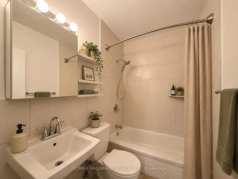 57 Rawlinson Ave #6 — Photo 7