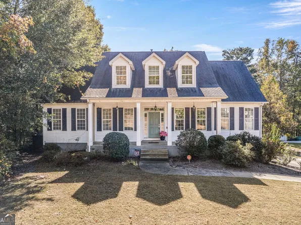 10 Monteray Ct, Sharpsburg, GA 30277