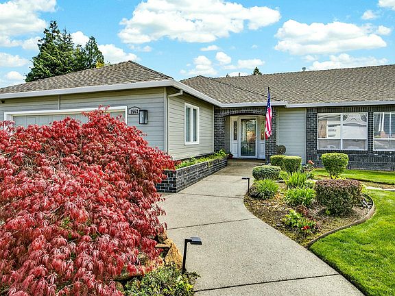 4th image of 1562 Ridge Way